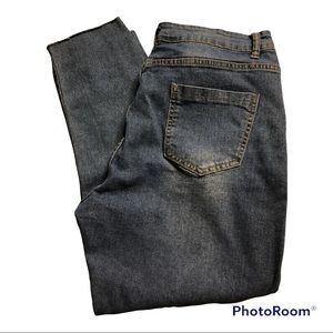 med wash rough hem woman’s jeans size 1 XL Shein